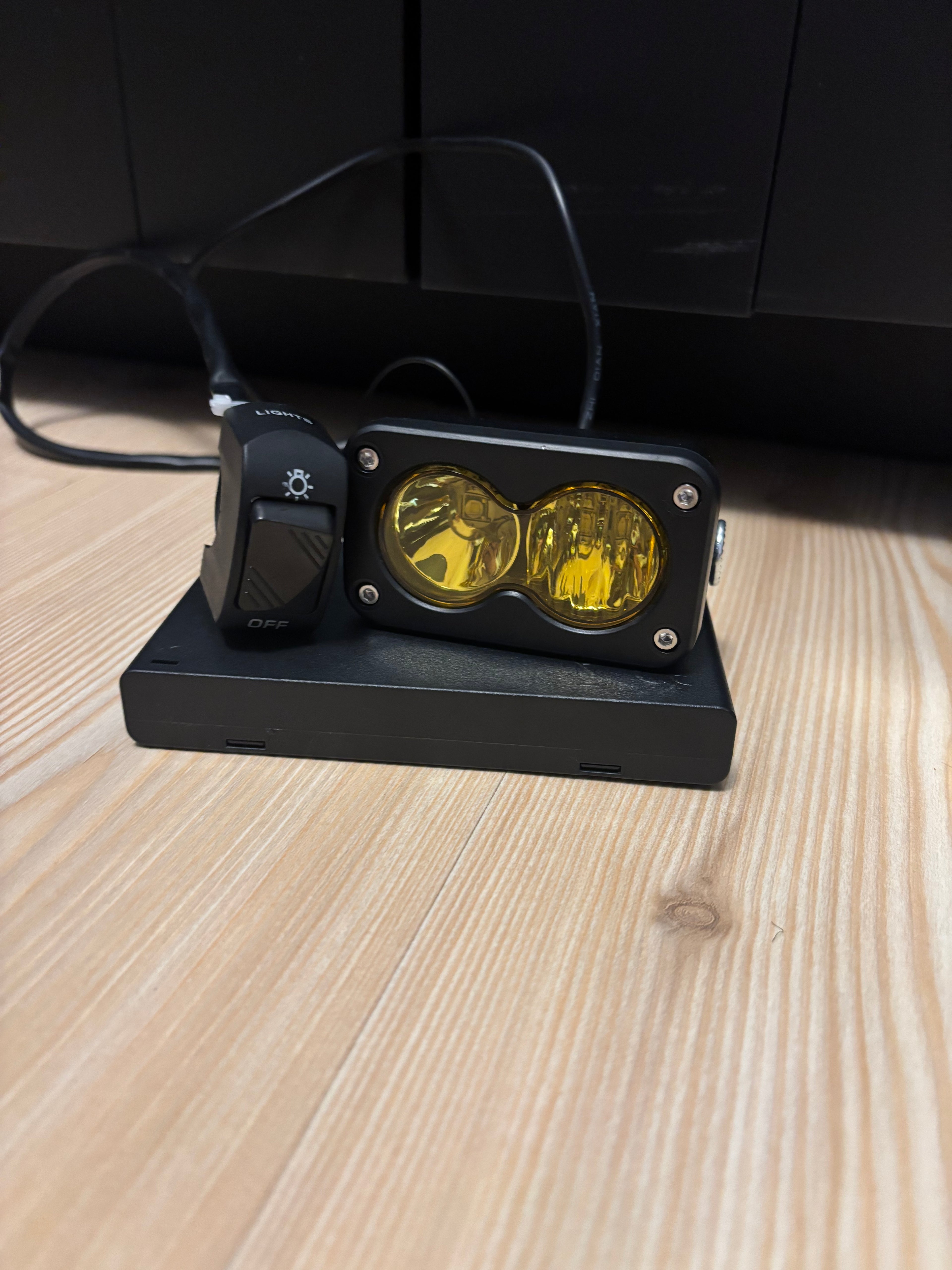 Battery powered Baja Light