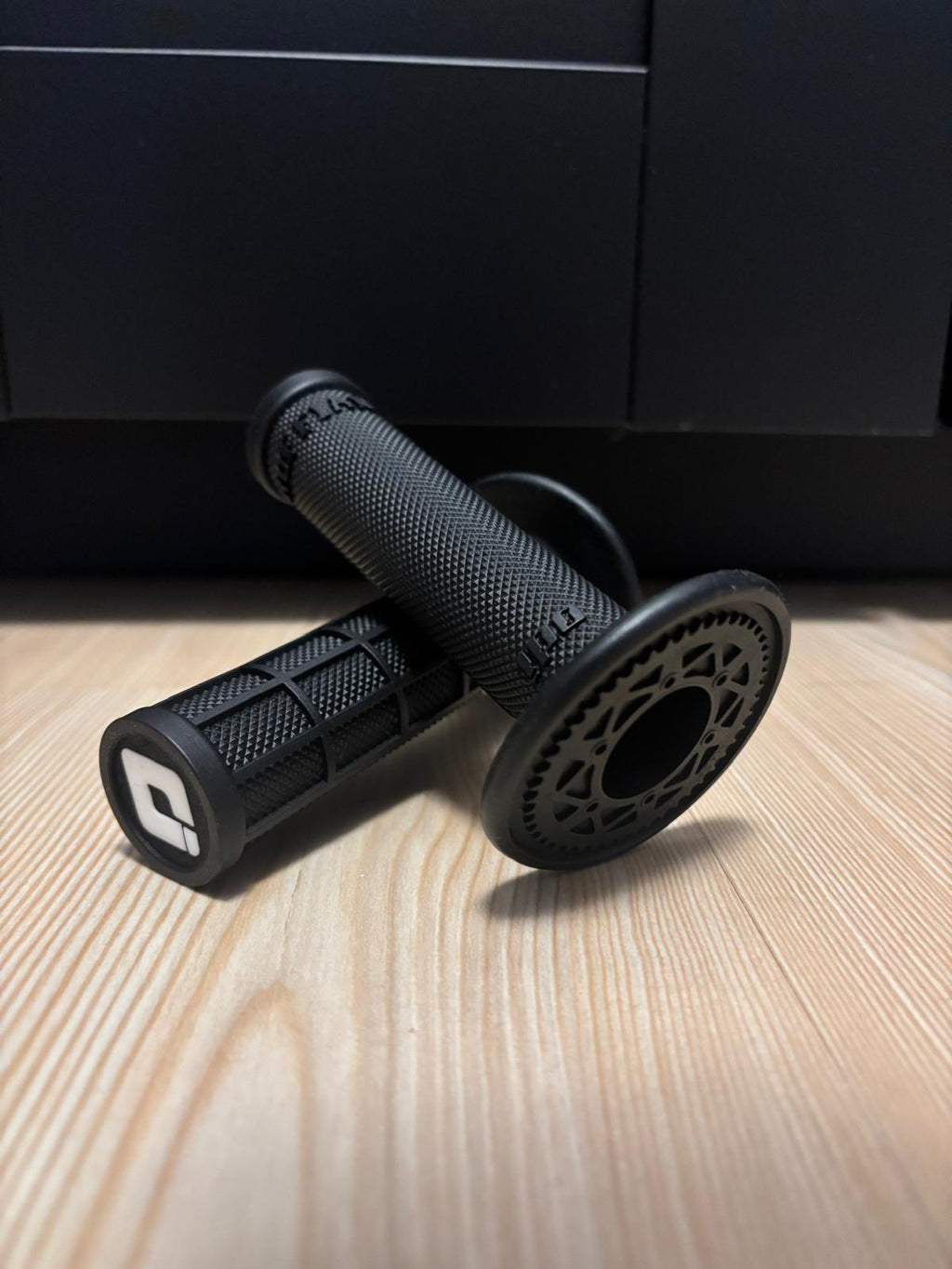 ODI grips RUFFIAN half waffle black